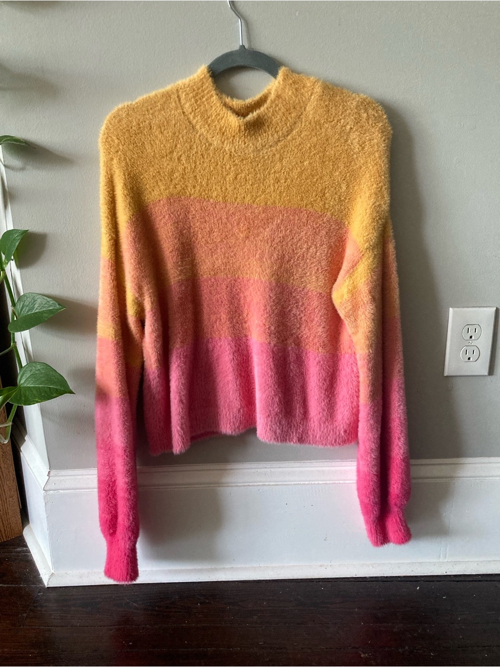 The softest sweater 💗💛🧡 - Picture 1 of 4